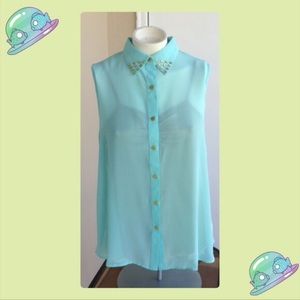 Boutique Mint blouse with lace/NWT